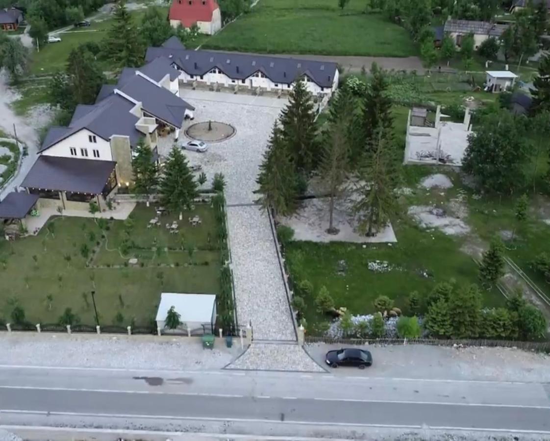 Breezy Hotel Βαλμπόνα Εξωτερικό φωτογραφία