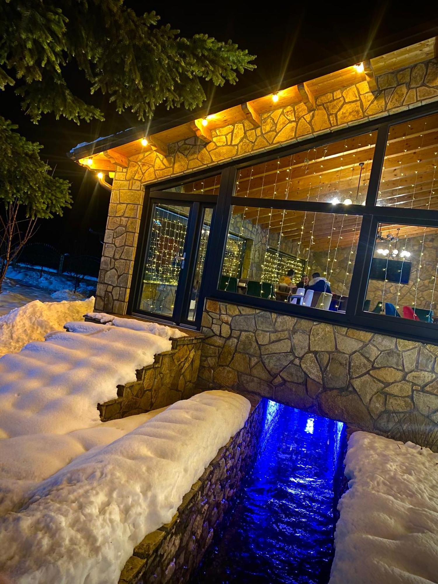 Breezy Hotel Βαλμπόνα Εξωτερικό φωτογραφία