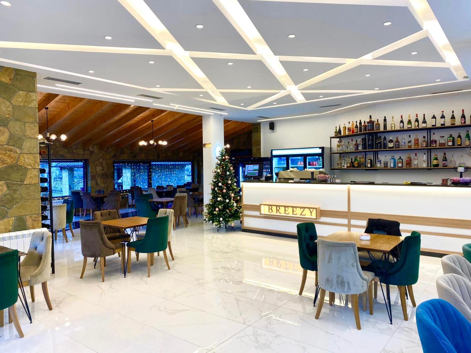Breezy Hotel Βαλμπόνα Εξωτερικό φωτογραφία