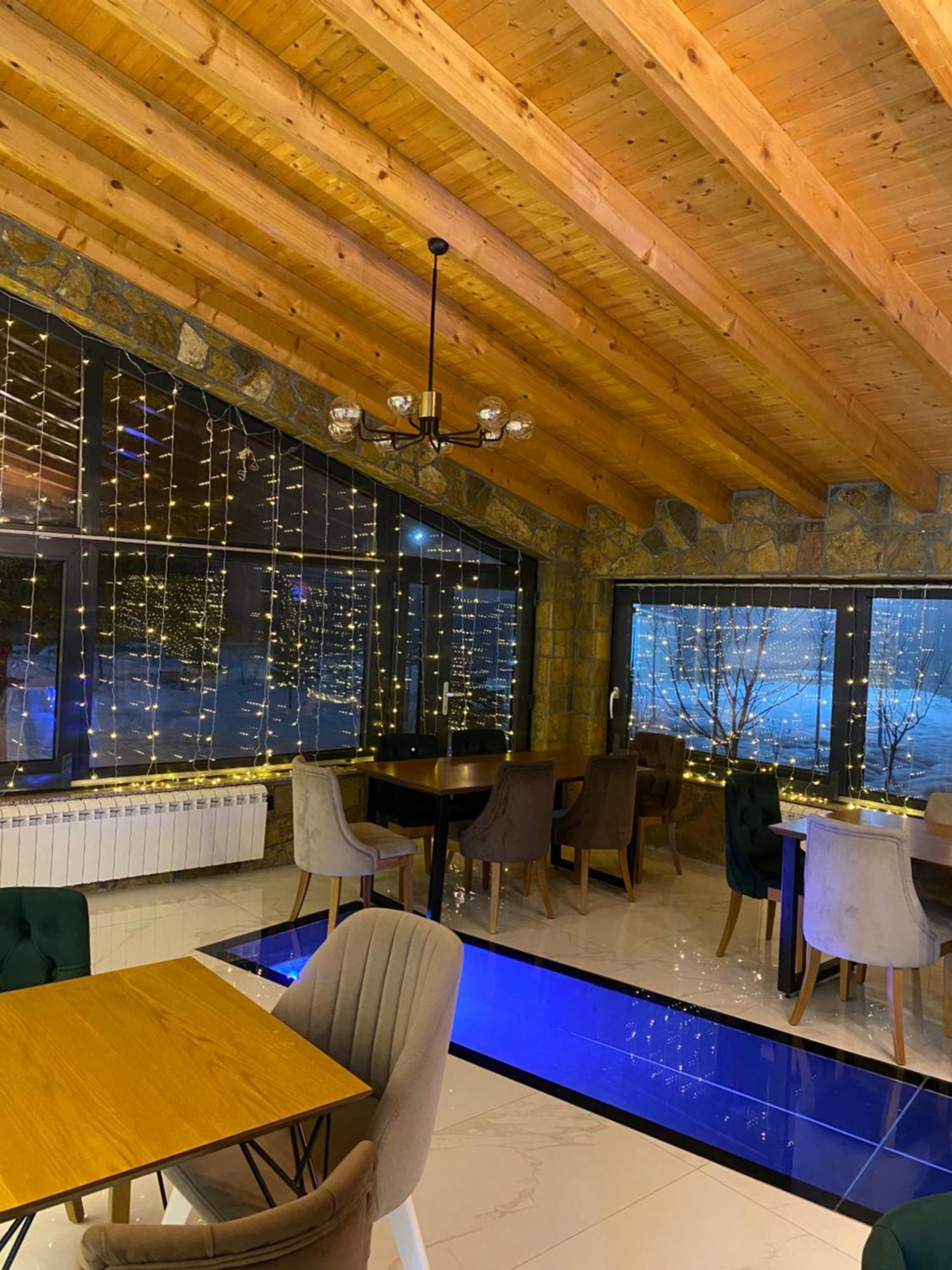Breezy Hotel Βαλμπόνα Εξωτερικό φωτογραφία
